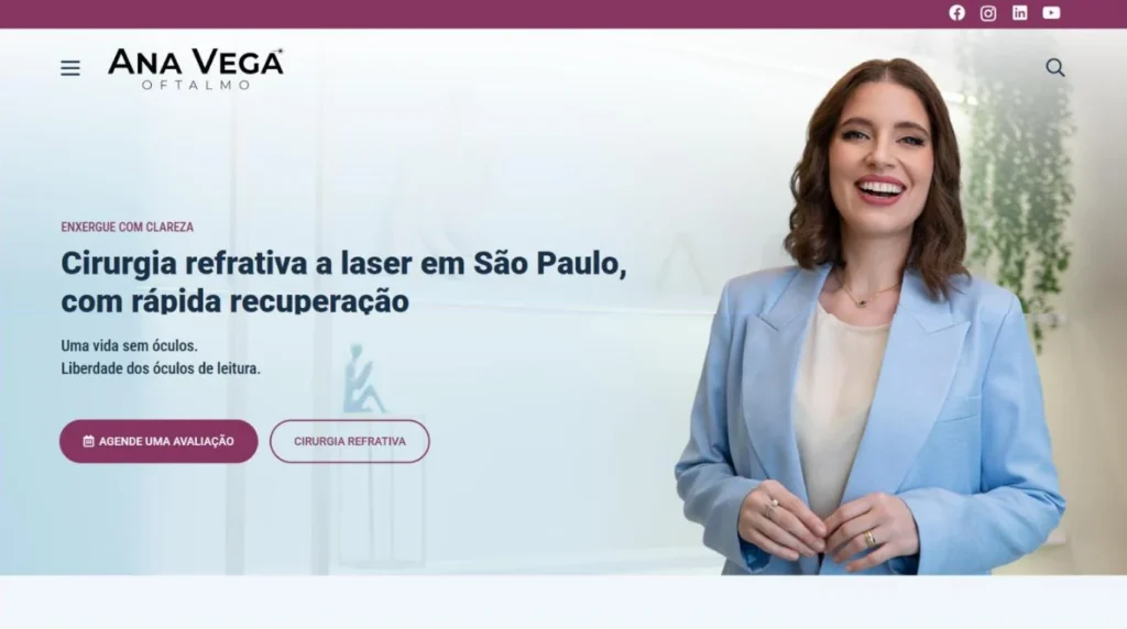 Home page of Dr. Ana Vega's website, with the headline Cirurgia refrativa a laser em São Paulo, com rápida recuperação (laser refractive surgery in São Paulo, with fast recovery) and a photo of the doctor